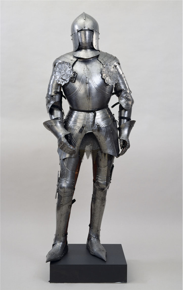 Picture Of Italian Suit Of Armour With Sallet 1450